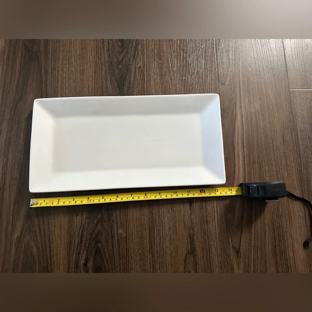 Williams Sonoma 13.5 x 6.5 White Rectangular Porcelain Serving Platter